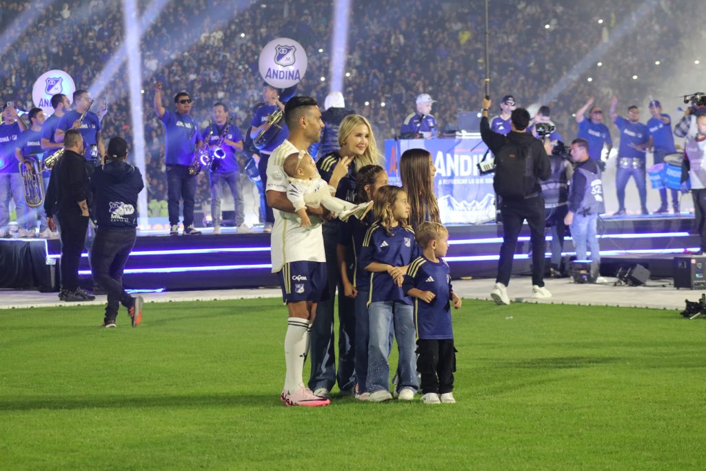 Radamel Falcao García presentado oficialmente como nuevo jugador de ...